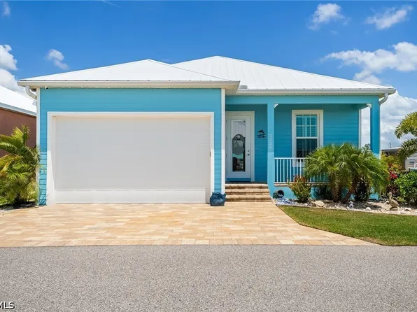 3026 Trawler Ln, Saint James City, FL 33956
