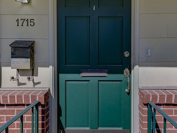 2nd image of 1715 Eisenhower Dr