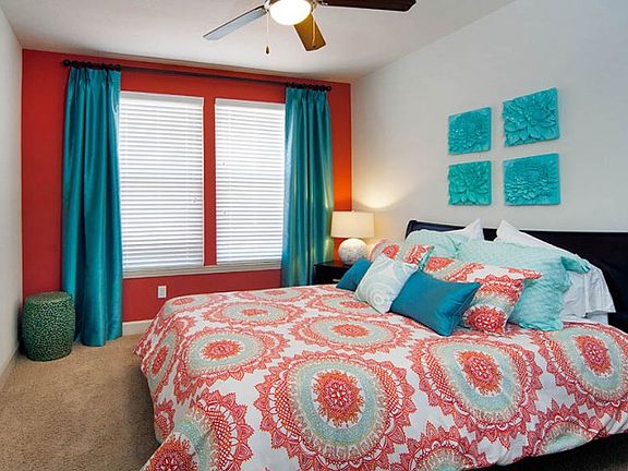 5th image of 540 Trinity Ln N APT 8101