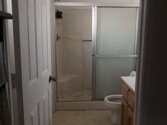 5th image of 16138 Andover Ct