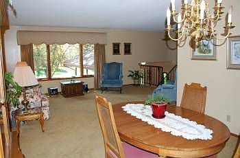 3rd image of 2655 Eldridge Ave E