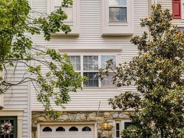 3807 Watkins Mill Dr, Alexandria, VA 22304