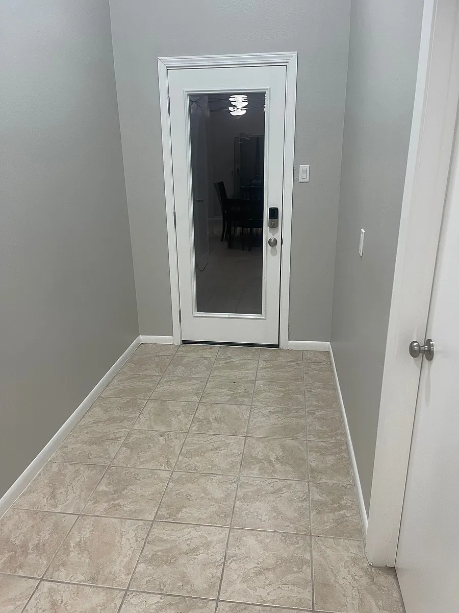 Building Photo - 80 Village Hill Ln #1