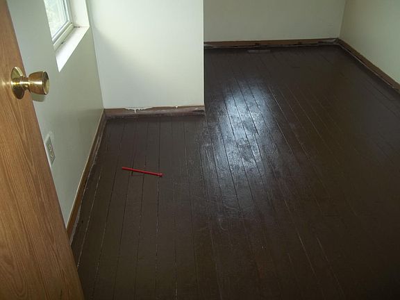 5th image of 1618 Gummer Ave
