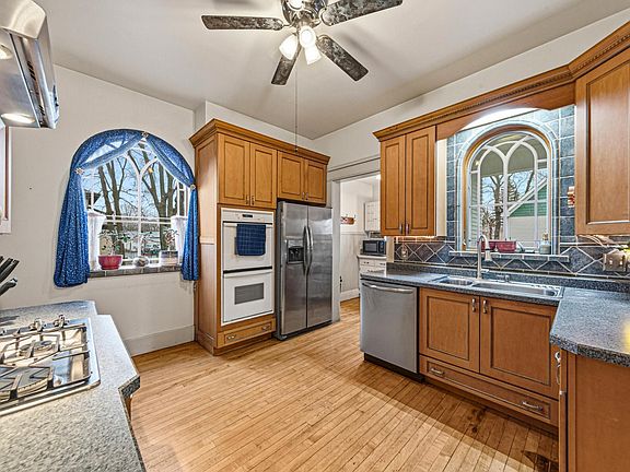 4th image of 504 7th St NW
