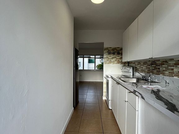 5th image of 14280 NE 6th Ave #14