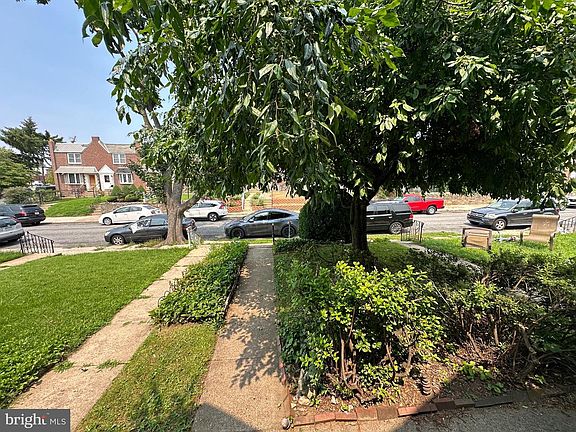 4th image of 2910 Disston St