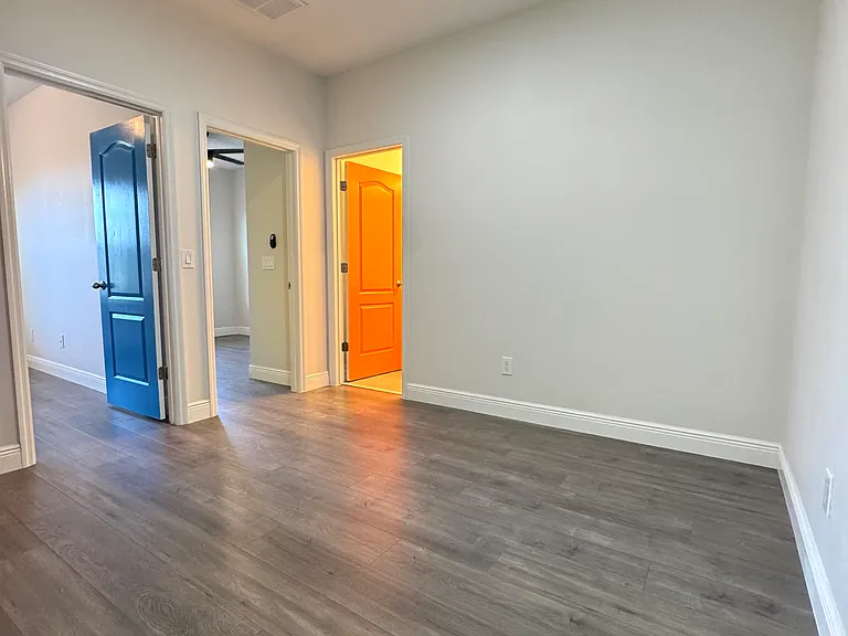 12784 Garridan Ave — Photo 20