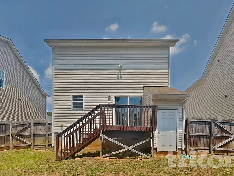 2809 Erinridge Rd — Photo 17