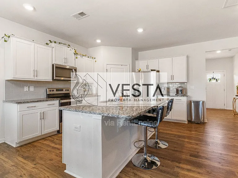 240 Ridgeview Ln — Photo 6