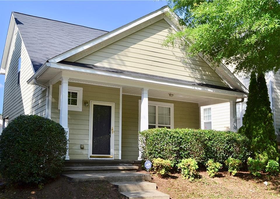 1st image of 4646 Parkway Cir