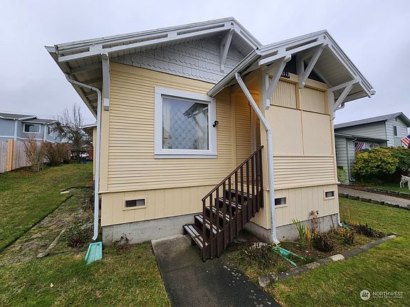 3rd image of 1712 W 5th Street