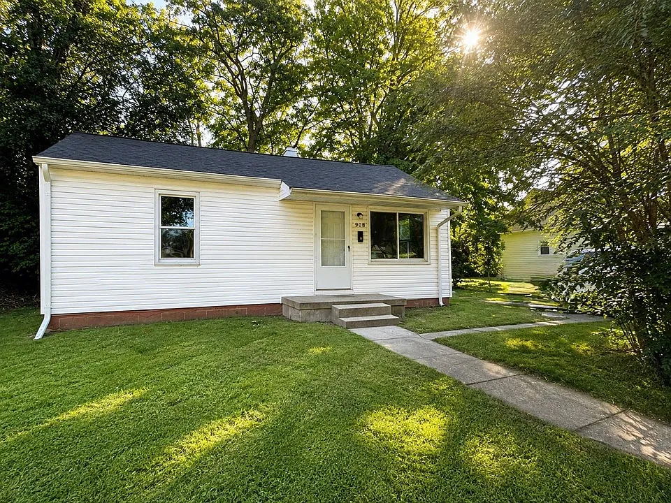 908 W Gregory Dr