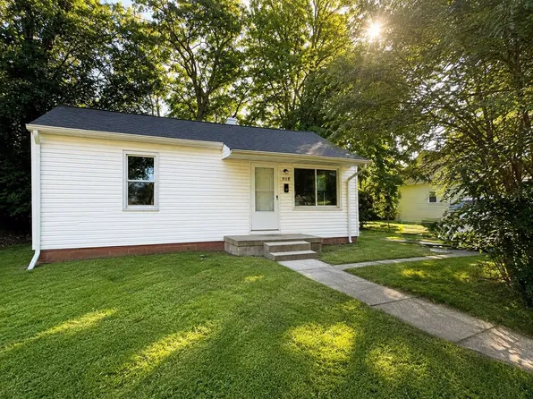908 W Gregory Dr, Urbana, IL 61801