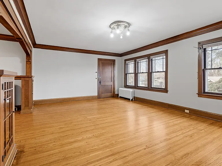 Welcome to Central Lakes of Uptown, where modern elegance meets timeless charm. Spacious layouts with hardwood floors and abundant natural light create the perfect home. Schedule your tour today to see all this unique property has to offer!