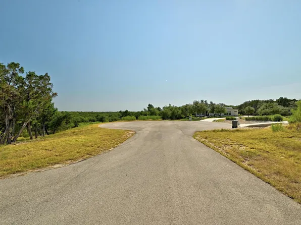 235 Campolina Ln, Driftwood, TX 78619