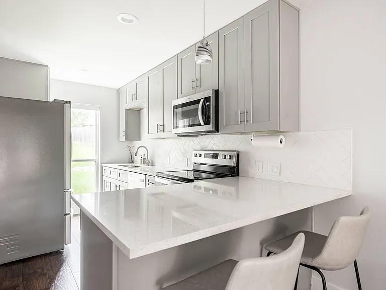 3808 Southway Dr — Photo 17