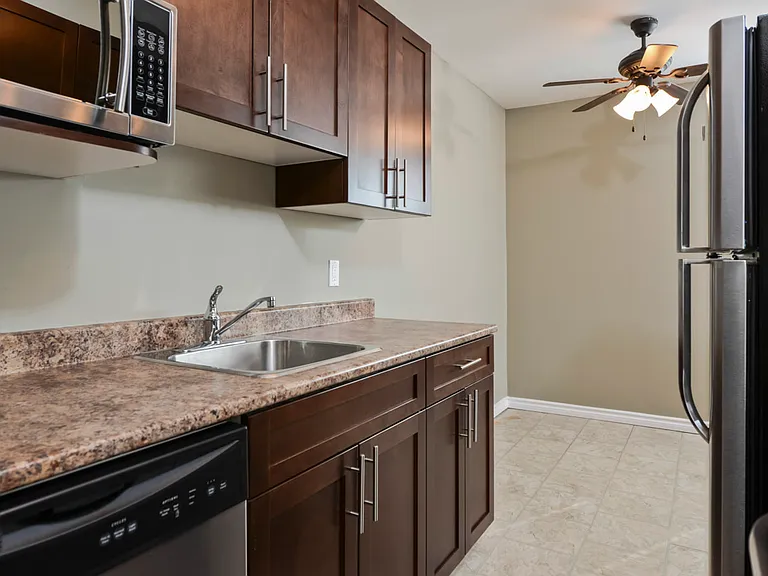 433 Edison Ave #216 — Photo 8