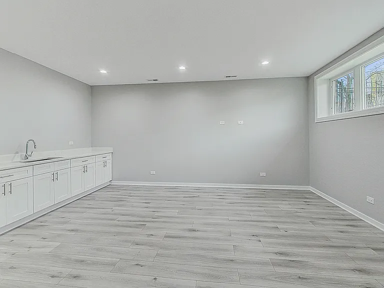 6626 S Ingleside Ave — Photo 28
