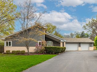 16373 W Menna Ln, Prairie View, IL 60069