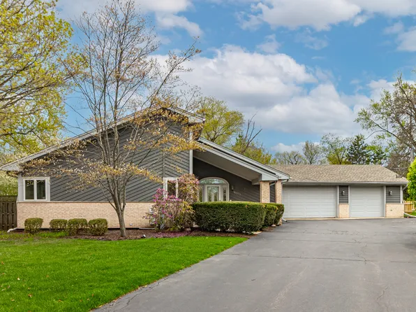 16373 W Menna Ln, Prairie View, IL 60069