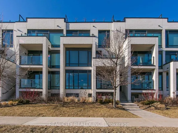 142 Widdicombe Hill Blvd #514, Toronto, ON M9R 0A9