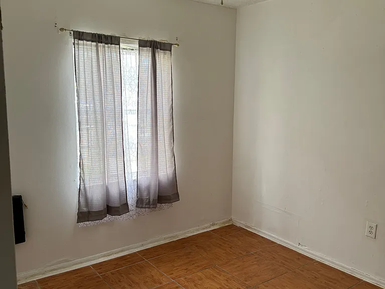 9017 Westchester Cir #D — Photo 8