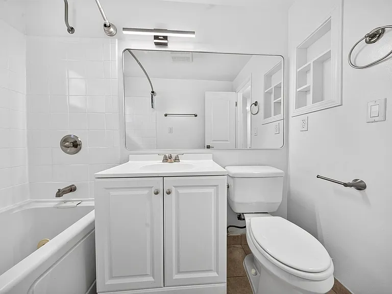 6944-6954 Coldwater Canyon Ave — Photo 30