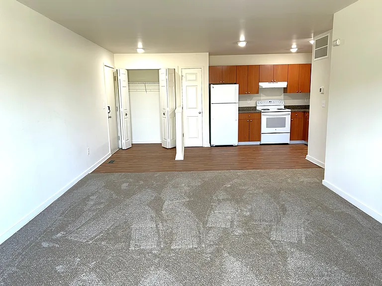 Grand Bend Club Apartments — Photo 36