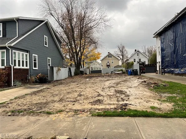 1283 W 106th St, Cleveland, OH 44102