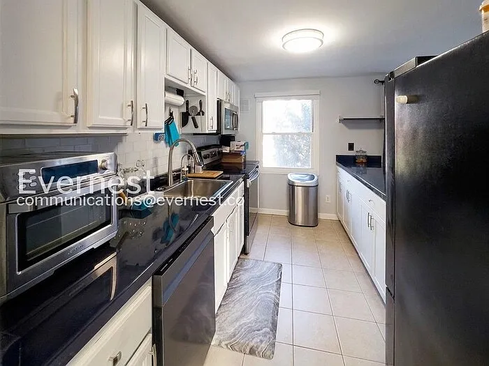6405 Loch Crest Ct — Photo 4