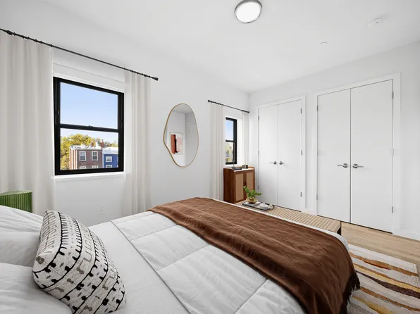 602 Pacific Street image 5 of 6