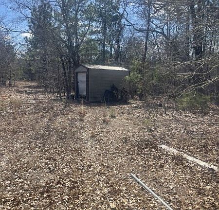 5th image of N Horace Walters Rd