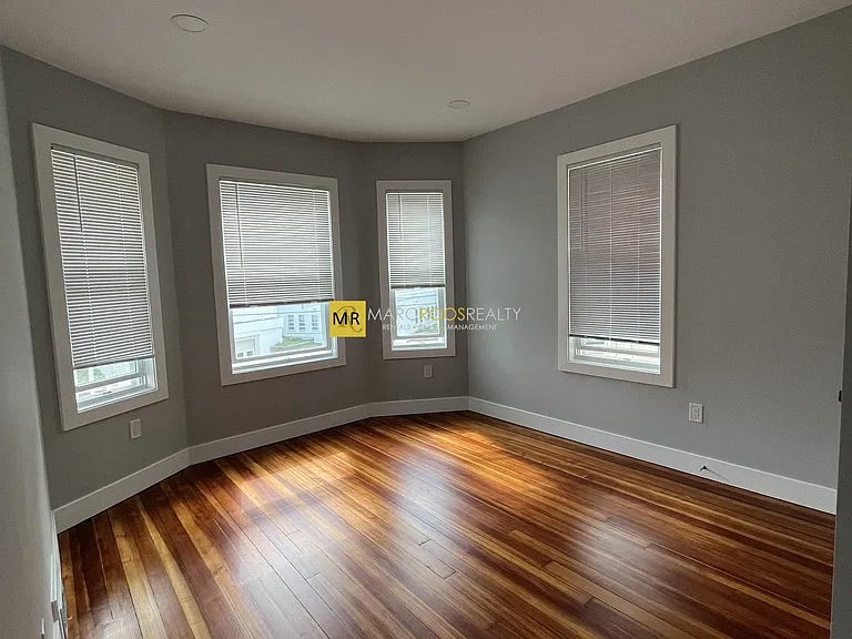 35 Faywood Ave #1 — Photo 8