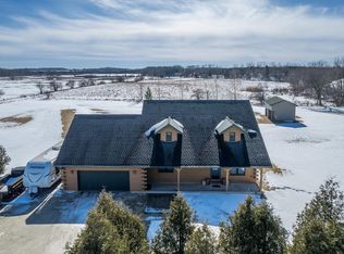 E3489 Krok Rd, Kewaunee, WI 54216