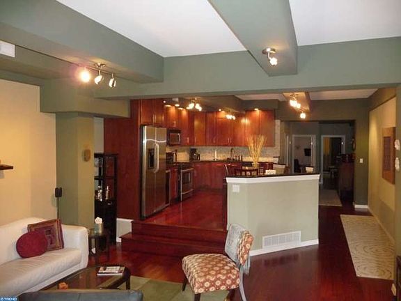 4th image of 844-46 N 29th St #120