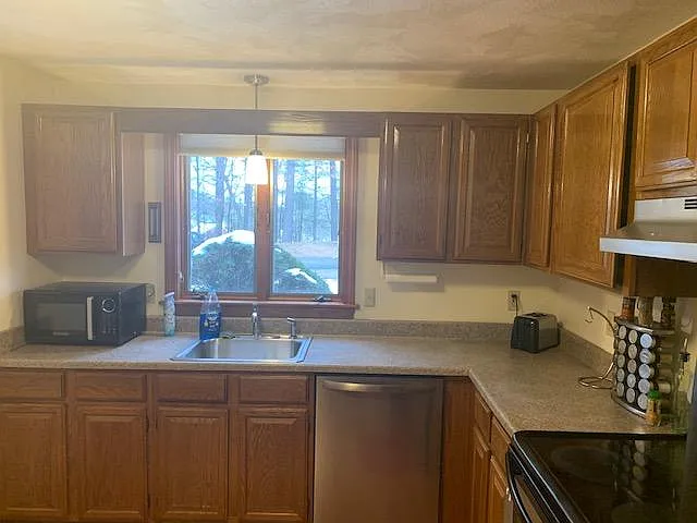 2 bed, 1.5 bath, 1280 sqft, $2,950 — Photo 3