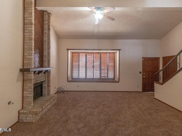 2220 Robert Wynn St — Photo 8