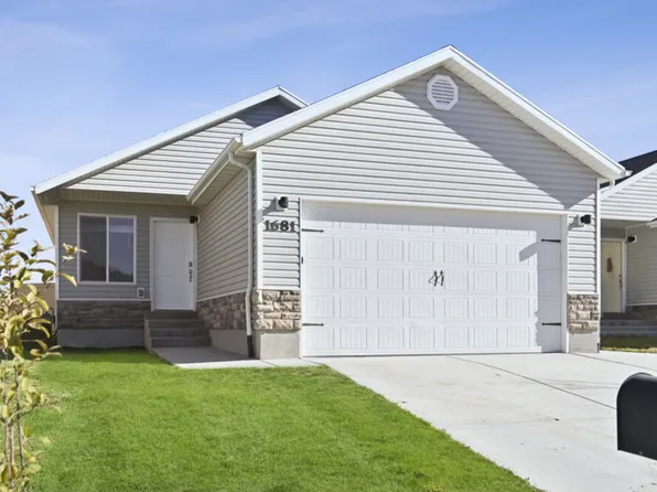 1681 E Tumwater Ln, Eagle Mountain, UT 84005