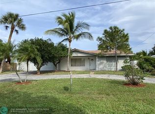 840 SE 15th Ave, Deerfield Beach, FL 33441
