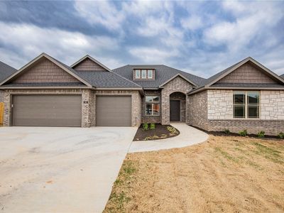 302 Doral Dr, Cave Springs, AR, 72718