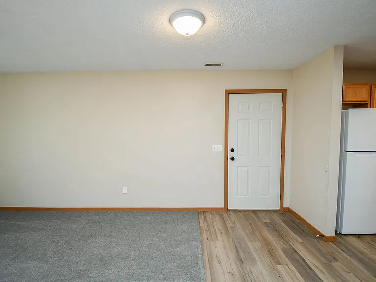 1422 E Redwood Blvd — Photo 14