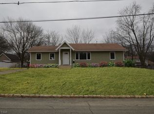 26 Central Ave, Mine Hill, NJ 07803