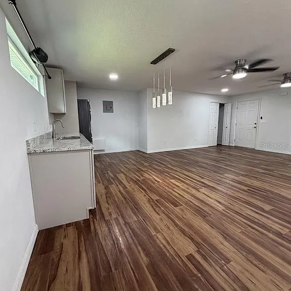 1409 Virginia Ave — Photo 9