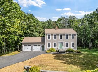 29 Pond Ridge Dr, Lewiston, ME 04240