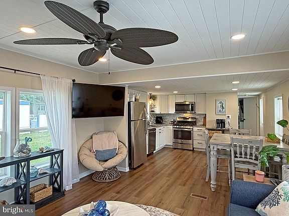 4th image of 9 Baybreeze Rd #C-37