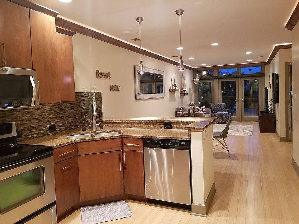 1st image of 12 Washington Ave #6