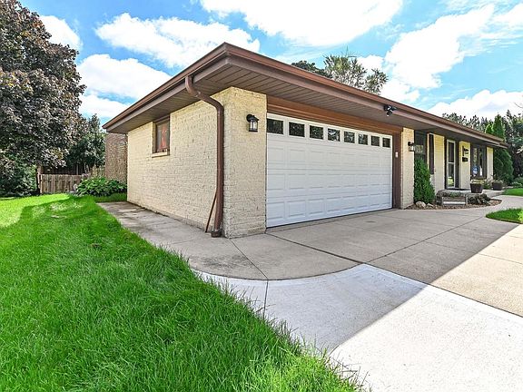 3rd image of 5224 S 23rd STREET