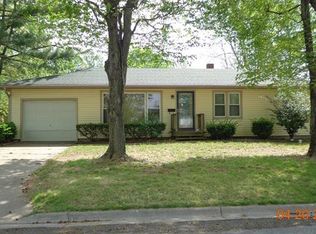 702 N Pine St, Sparta, IL 62286