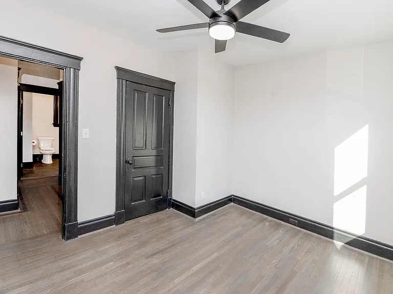 3059 Cleinview Ave — Photo 21